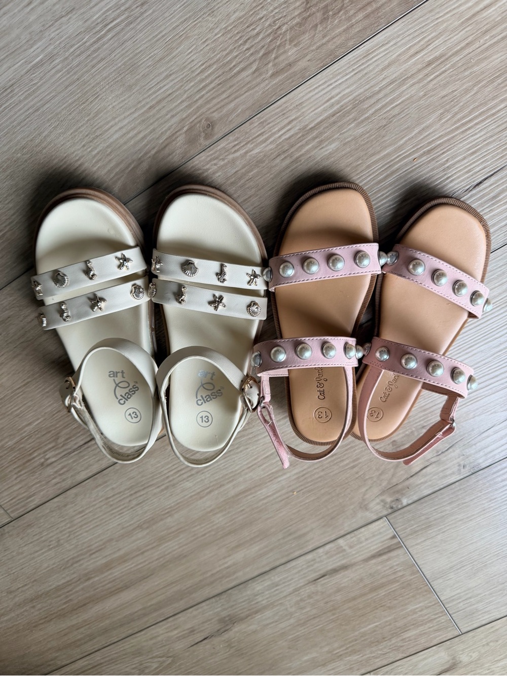 Girls sandals